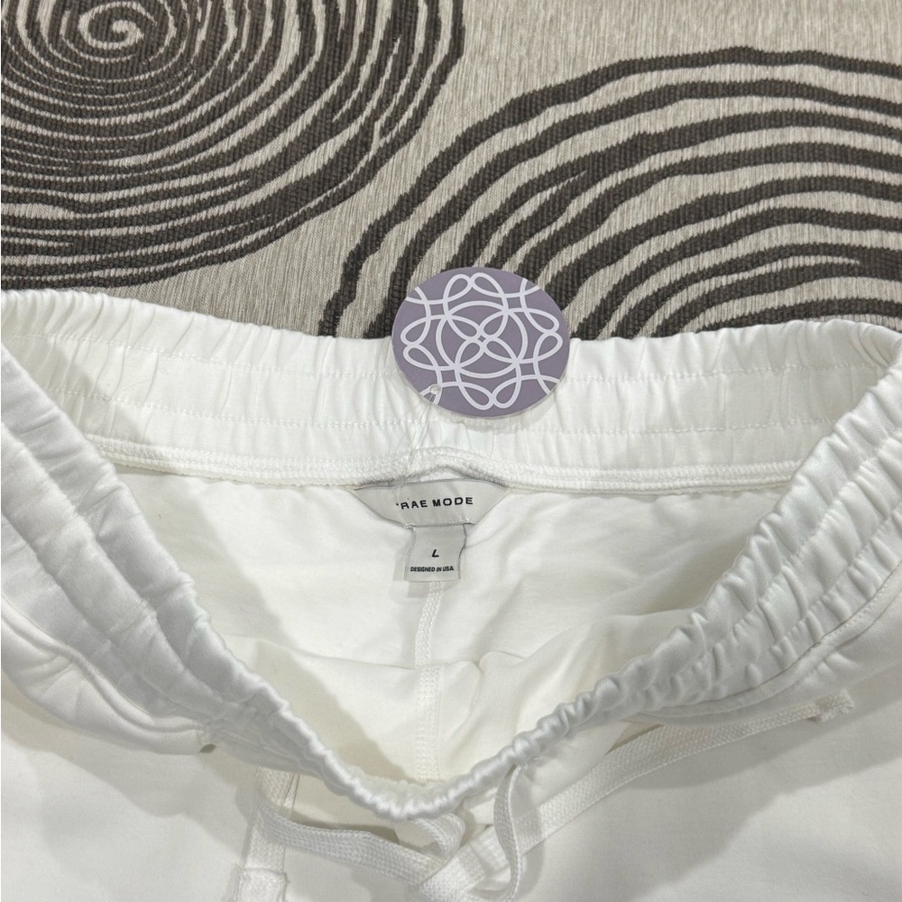 NWT Rae Mode Ivory/Cream Skort - Large - Picture 3 of 5